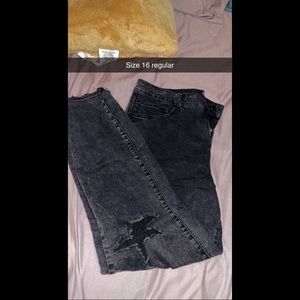 Only worn once too big